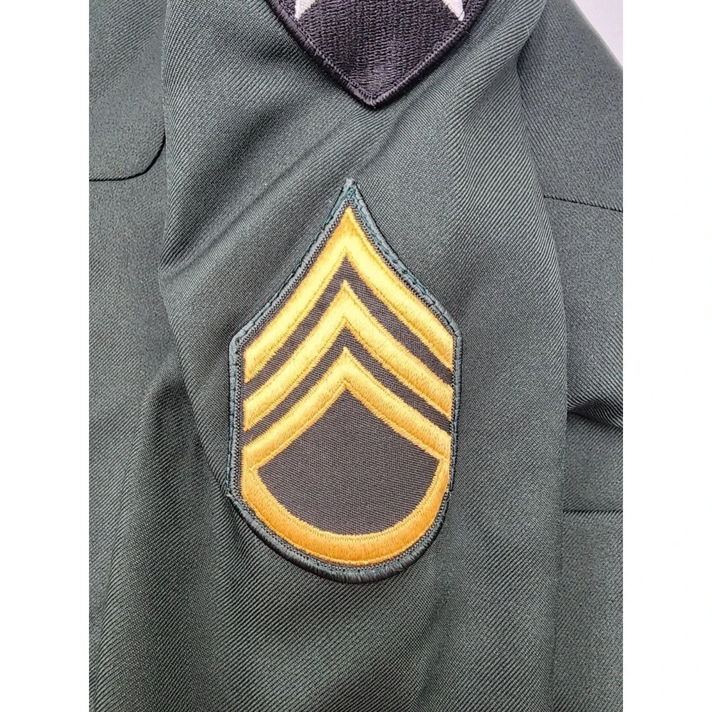 US ARMY JACKET VINTAGE STAFF SERGEANT / SERGEANT FIRST‎ CLASS 101ST AIRBORNE DIV